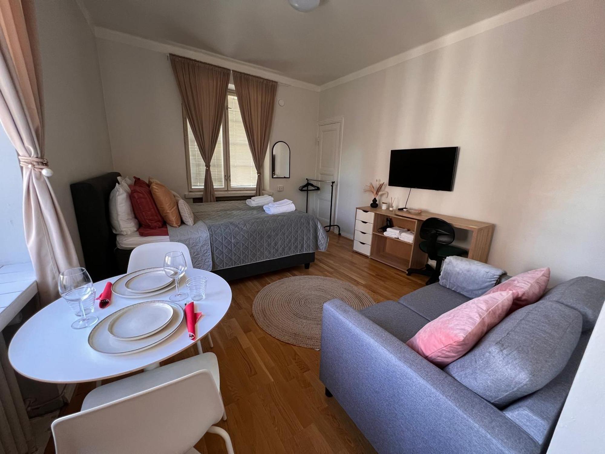 Your Chic Vibrant Airbnb Хельсинки Экстерьер фото