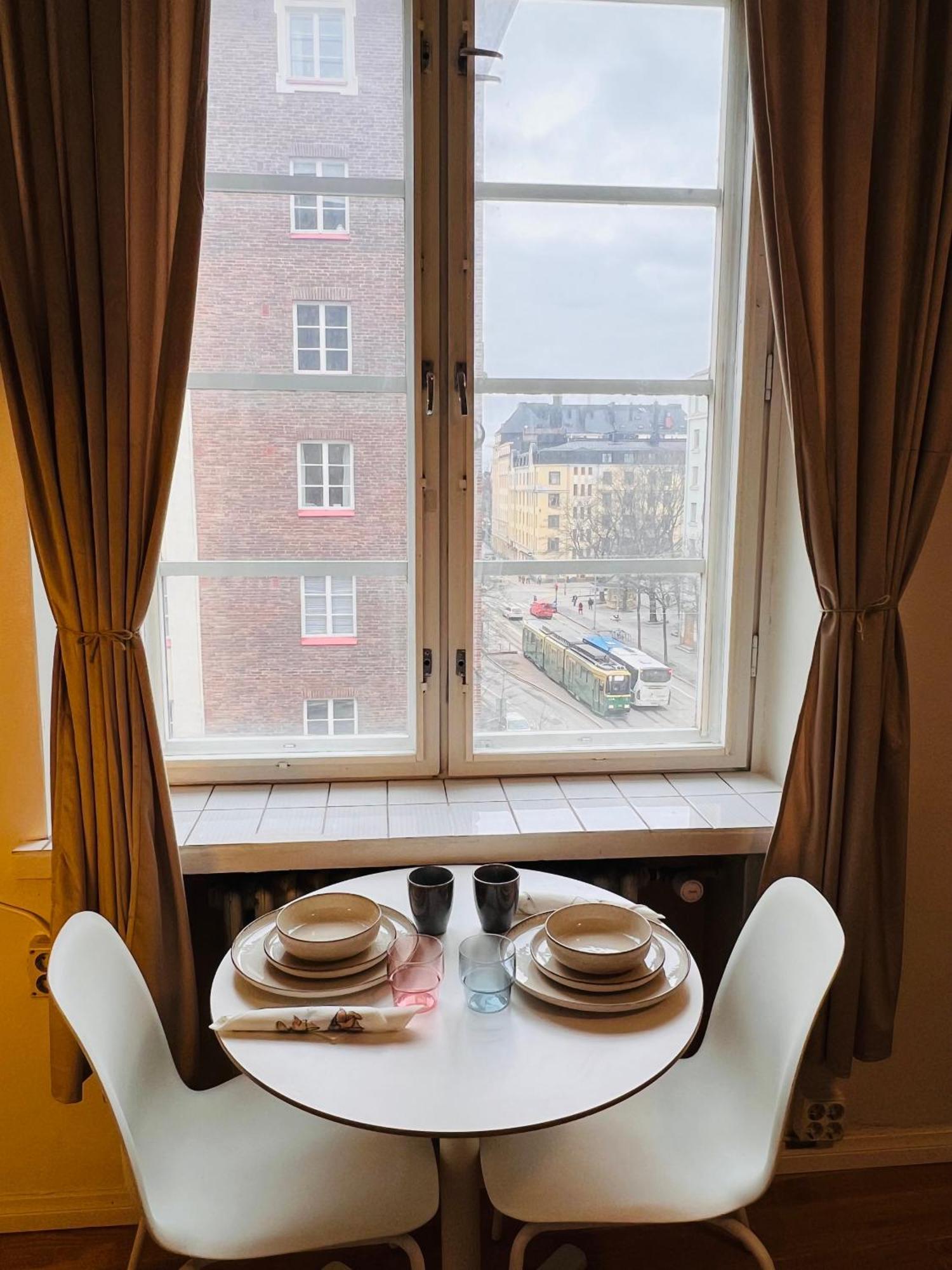 Your Chic Vibrant Airbnb Хельсинки Экстерьер фото